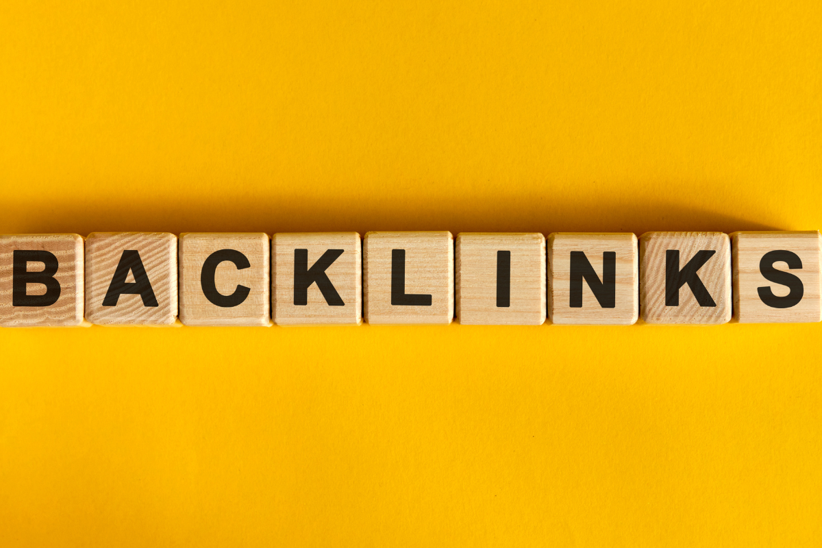 titles spelling backlinks